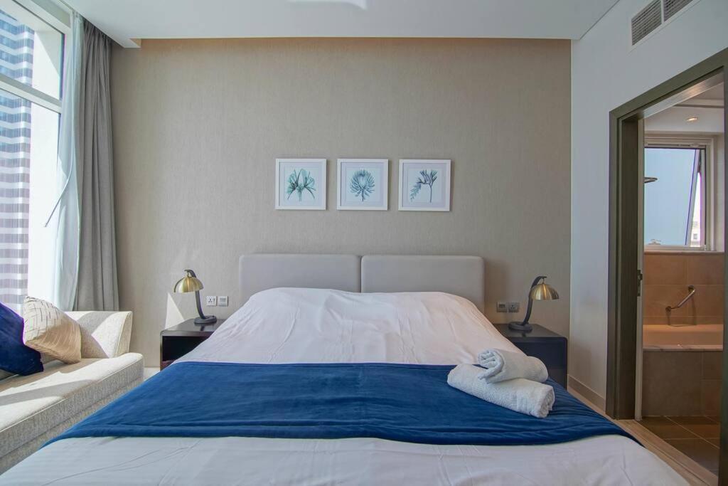 Luxury Hotel Apartment With A Canal View 迪拜 外观 照片