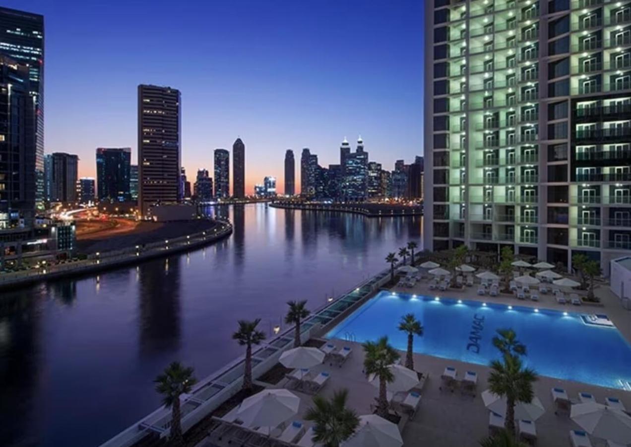 Luxury Hotel Apartment With A Canal View 迪拜 外观 照片