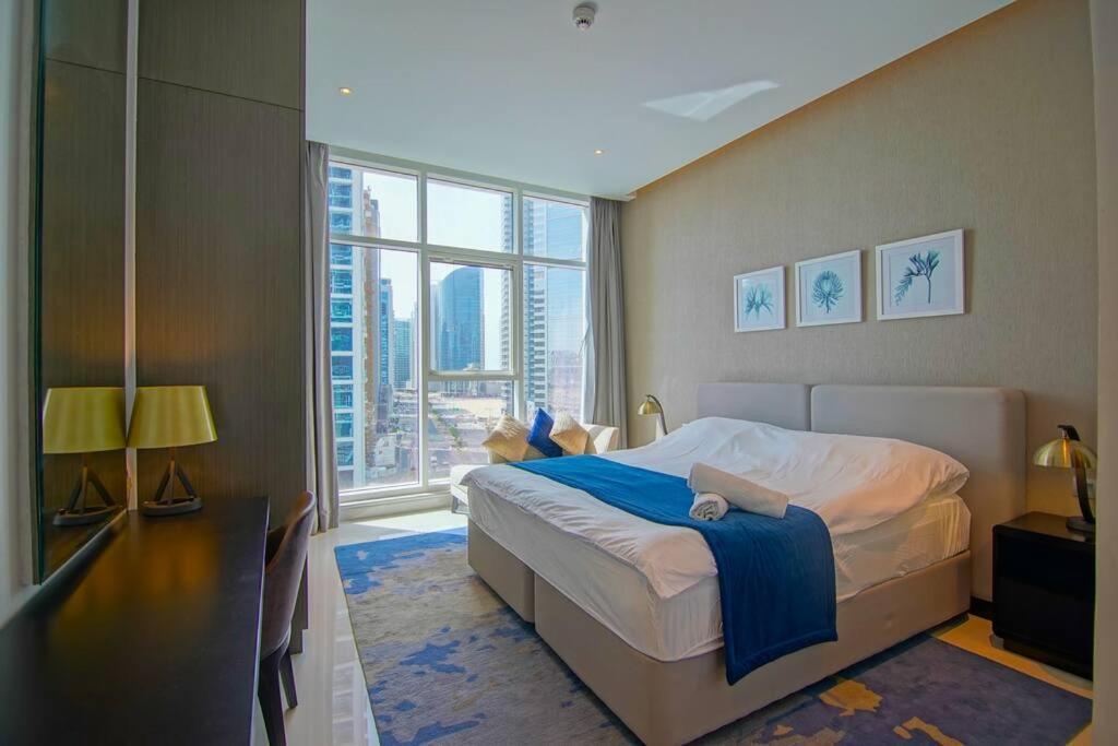 Luxury Hotel Apartment With A Canal View 迪拜 外观 照片